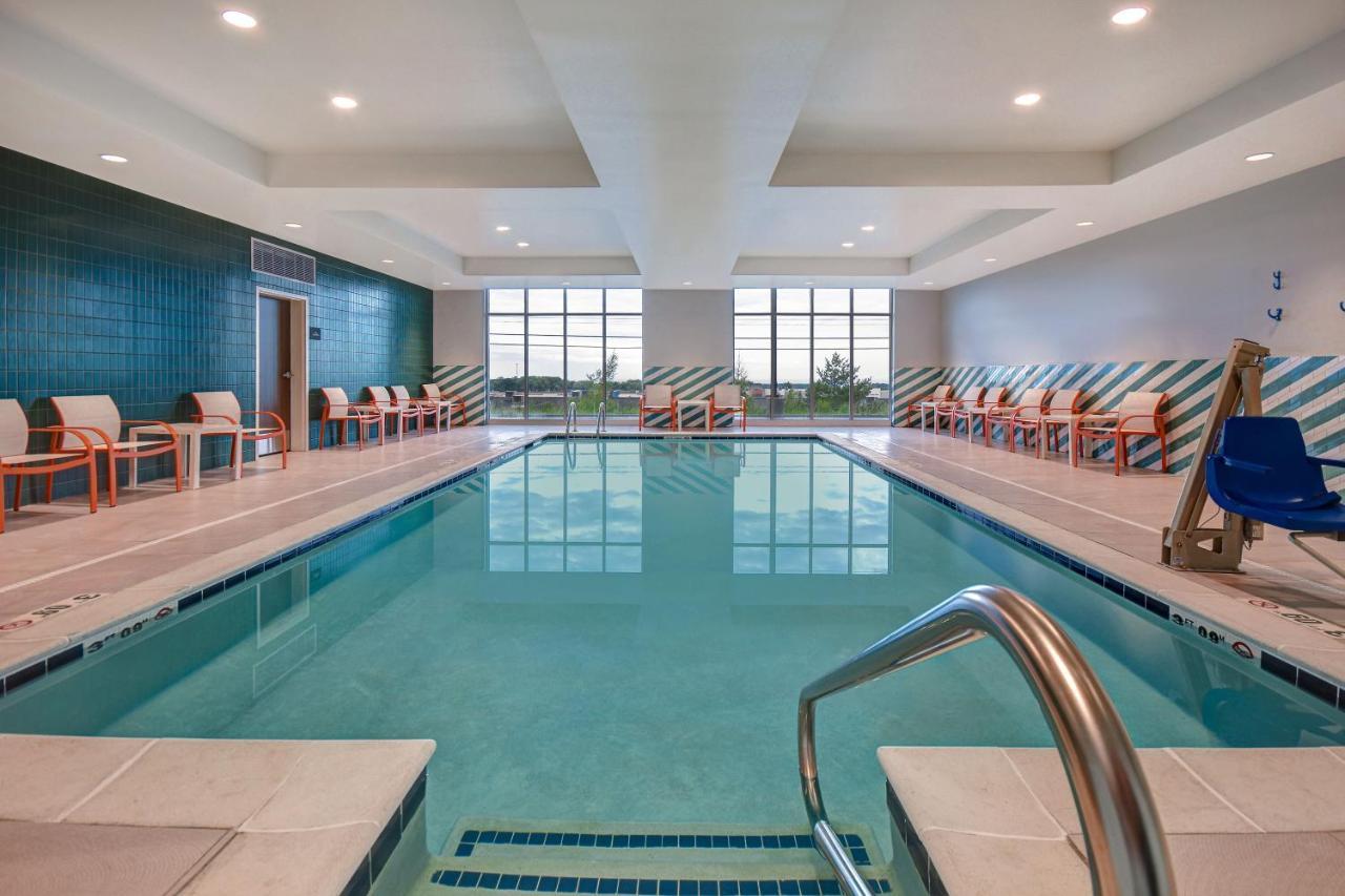 Holiday Inn - Erie By Ihg エクステリア 写真
