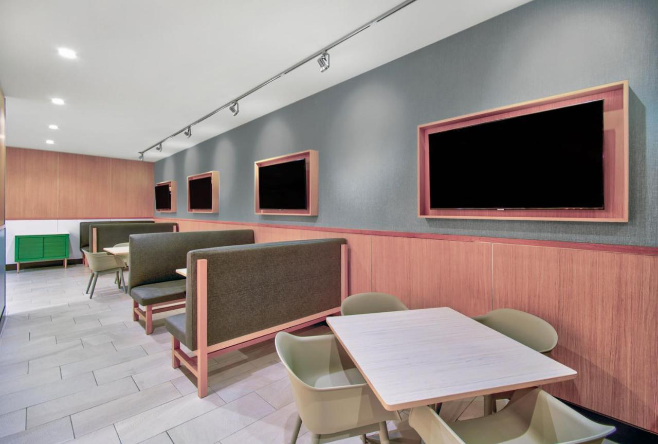 Holiday Inn - Erie By Ihg エクステリア 写真