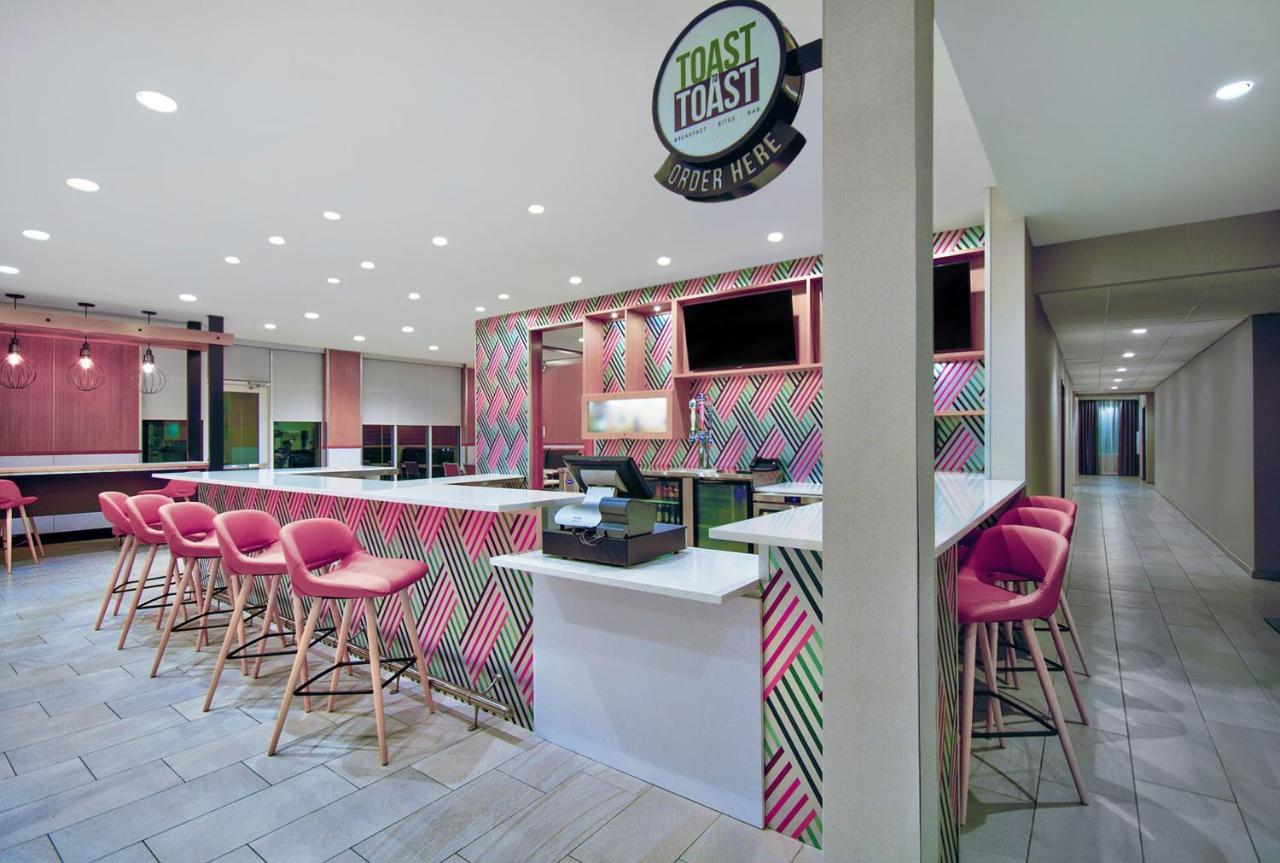 Holiday Inn - Erie By Ihg エクステリア 写真